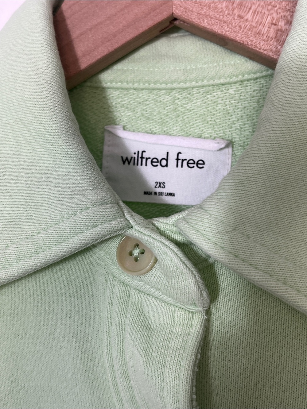 Aritzia Wilfred Free Terry
Fleece Shirt - Picture 5 of 9